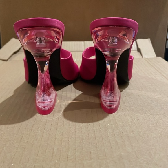 Zara Pink Stain Mules/Sandals | Clear Heel | Hot Pink - Picture 10 of 10